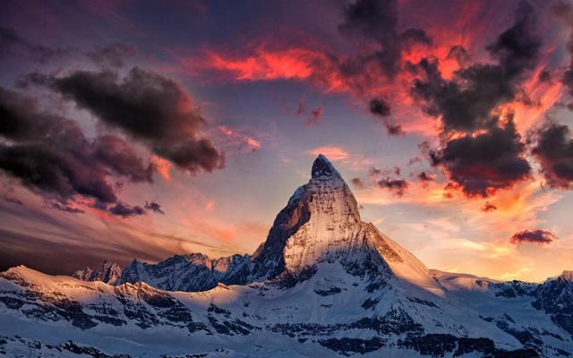 Check in núi Matterhorn Thụy Sĩ