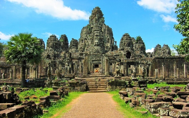 Chi phí đi tour du lịch Campuchia đường bộ bao nhiêu tiền?